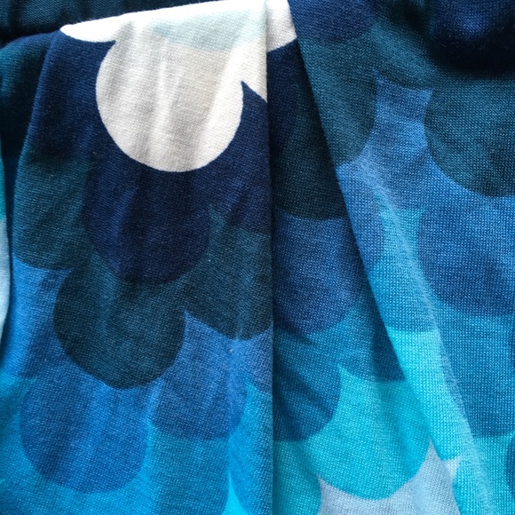 LULAROE Playful Stylish and Radiant. A must have an every closet. - Picture 3 of 4